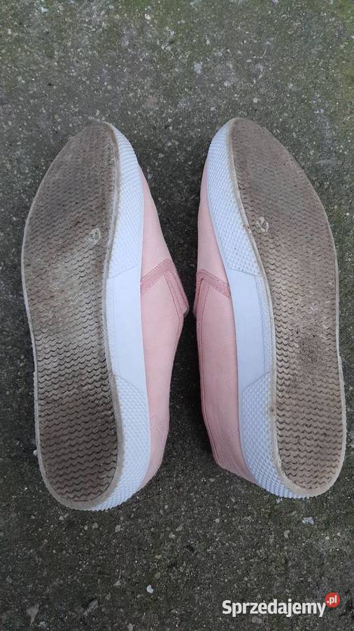 Buty dziecięce sprzedam