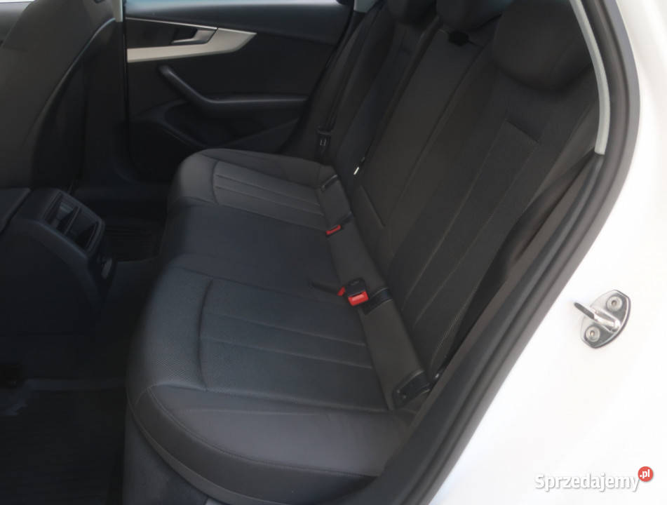 Audi A4 40 TDI Rok produkcji 2019 Piaseczno