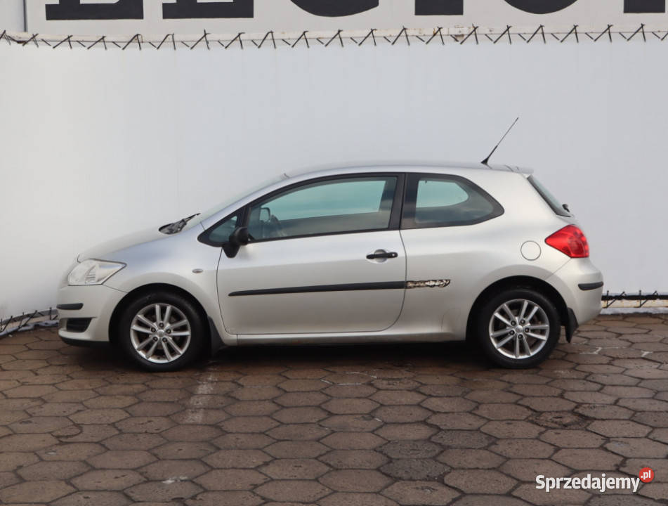 Toyota Auris 14 VVTi Łódź