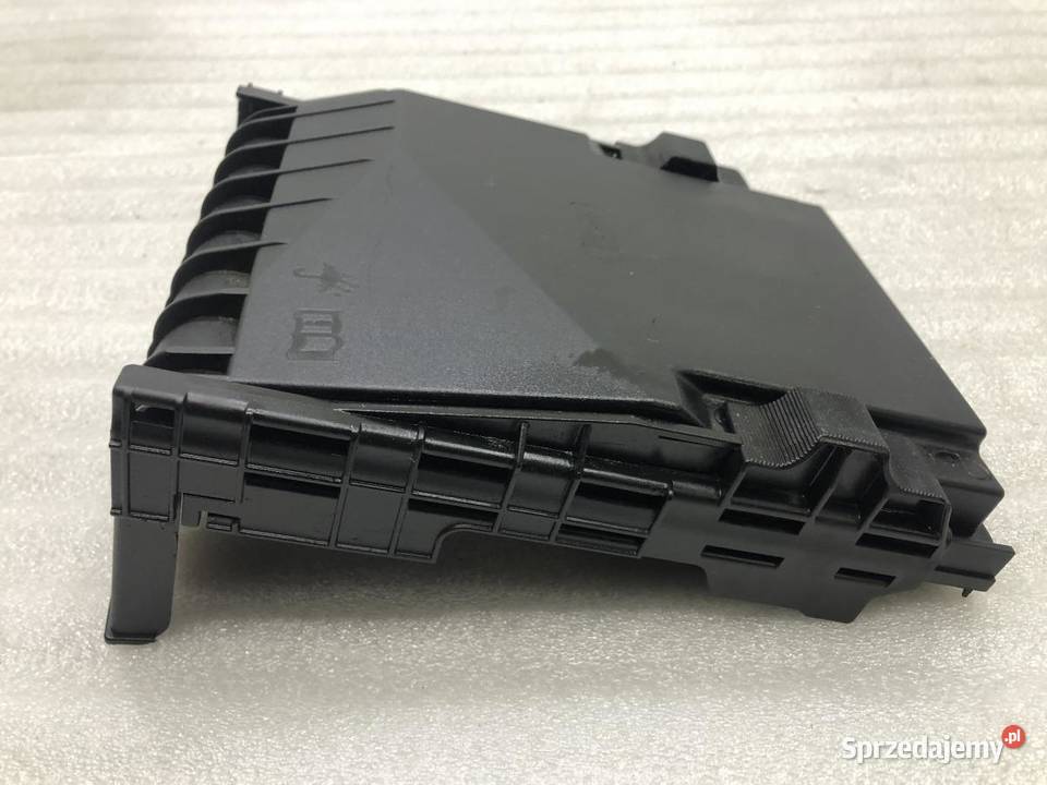 POKRYWA SKRZYNKI BEZPIECZNIKÓW AUDI TT osobowe