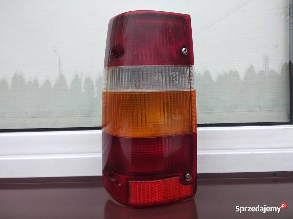 Opel Frontera A lampa tył tylna lewa oprawki osobowe łódzkie Sieradz