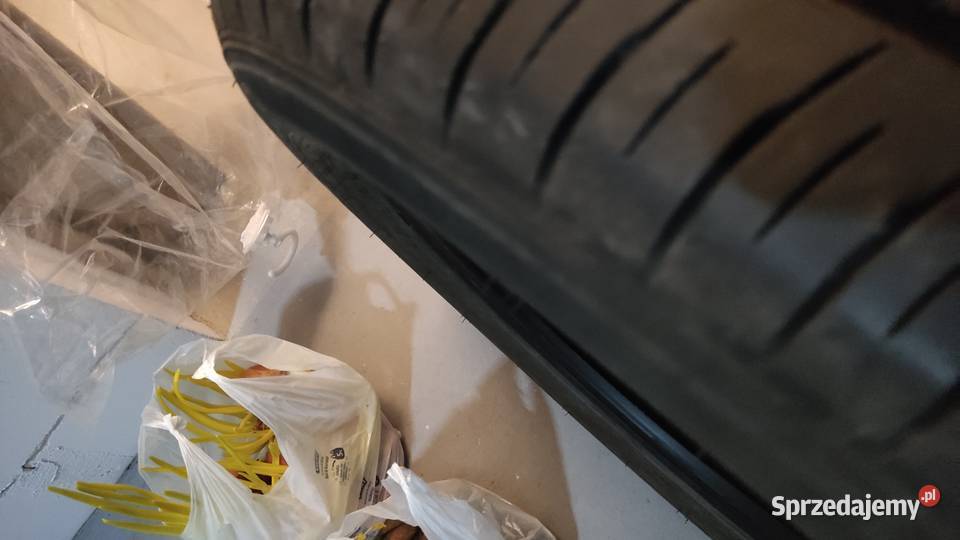 Dunlop 22560 r18 Grandtrec PT 30 100H lato Lublin