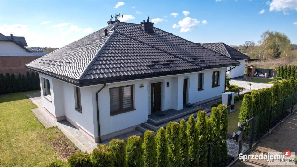 Sprzedaż domu wolnostojącego Korczów 156m2