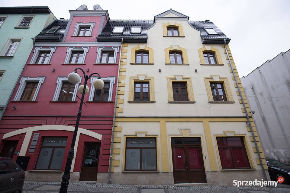 Kamienicę z apartamentami częścią Dzierżoniów sprzedam