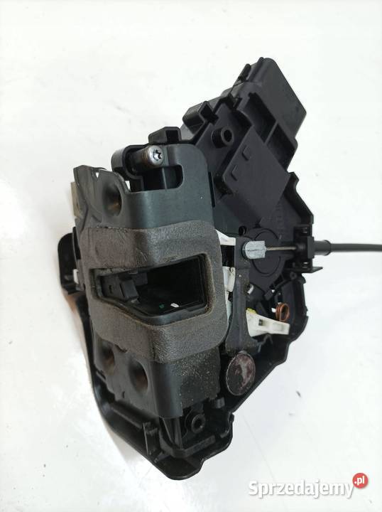 ZAMEK DRZWI PRAWY PRZÓD EU 6M2AR21812AA Ford S I świętokrzyskie