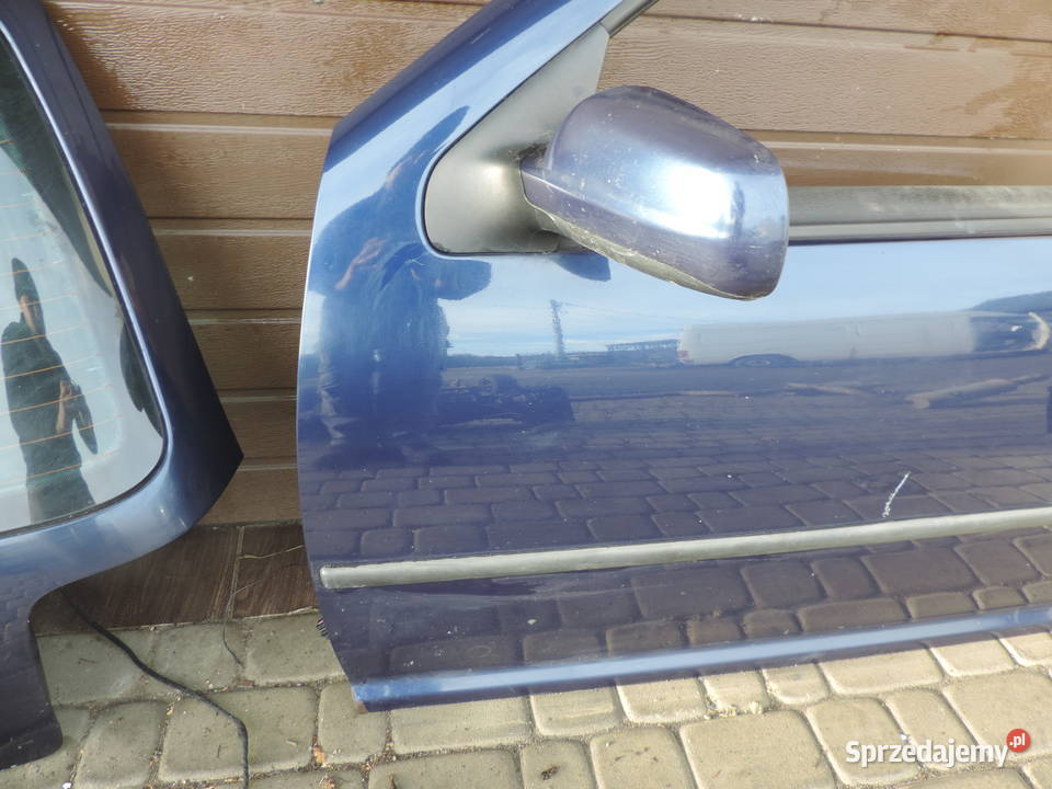 VOLKSWAGEN GOLF IV 3D DRZWI LEWY PRZÓD LB5N
