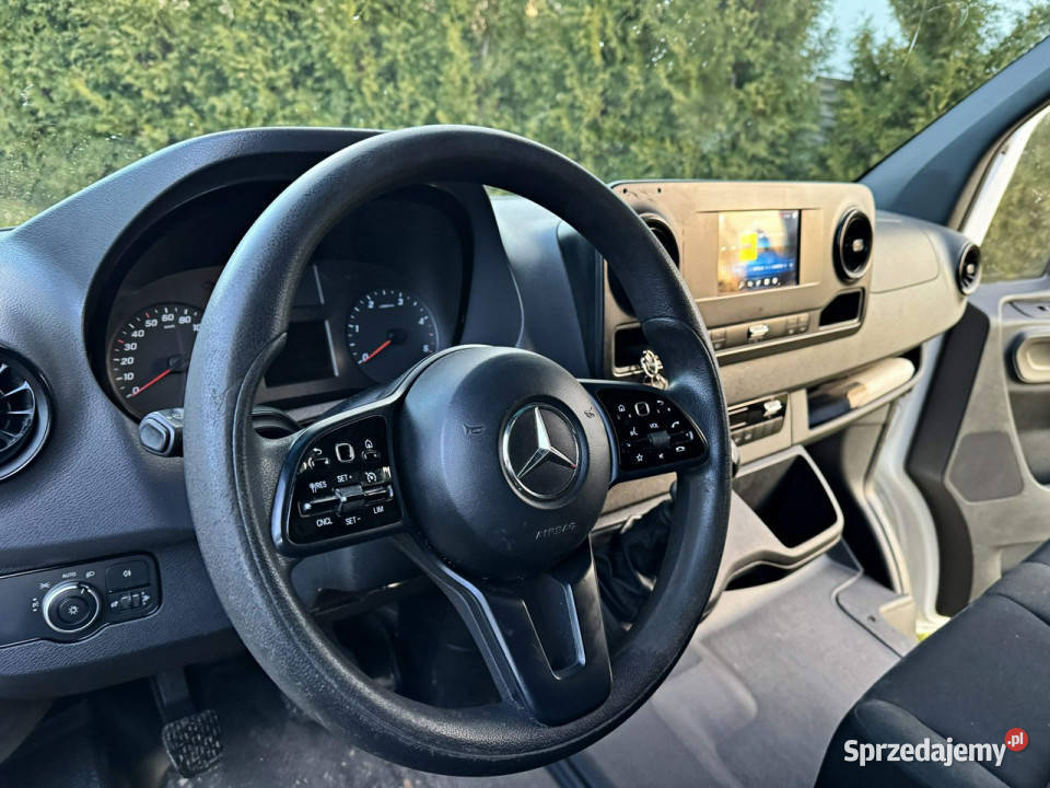 Mercedes Sprinter 314 143 Klima MBux Kamera Navi manualna