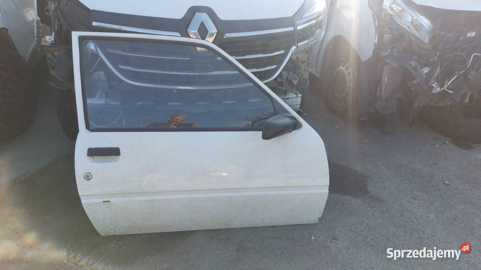 Peugeot 205 maska drzwi klapa bez korozji Maski