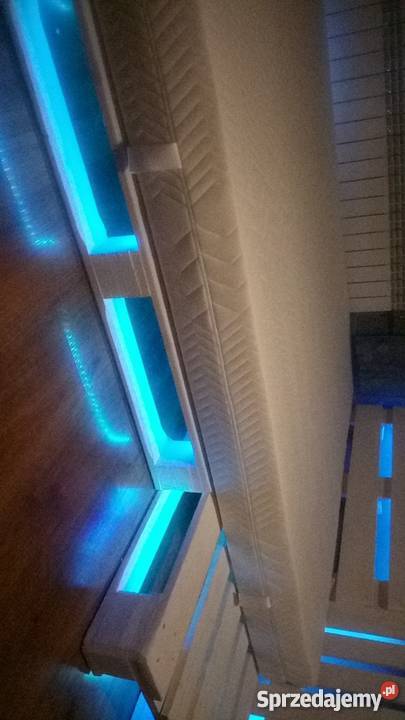 Modne łóżko z palet na wymiar Led w twojej Będzin