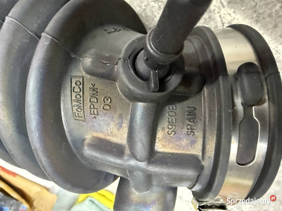 Dolot przewód powietrza Ford KugaEscape mk2
