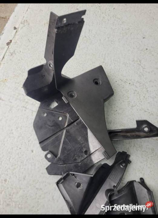 APRILIA TUONO V4 1100 16 WYPEŁNIENIE PLASTIK Nowy Tomyśl