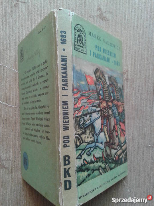 POD WIEDNIEM I PARKANAMI Marek SADZEWICZ Parczew