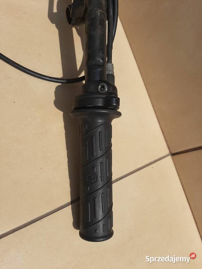 Piaggio Vespa ET4 125 kierownica manetki rolgaz Sieciechów
