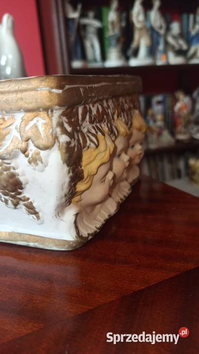 Doniczka z 3 aniołkami Z dwóch stron Osłonka