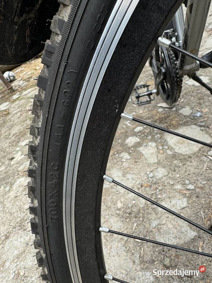 Sprzedam rower z akcesoriami rower mało używany Kazimierza Wielka