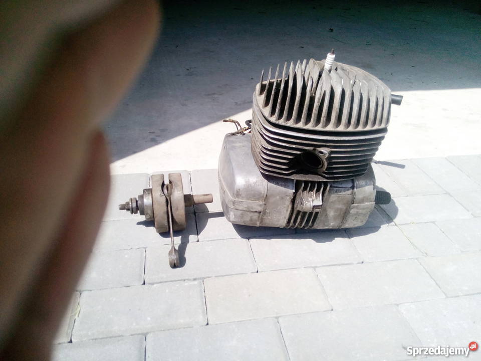 Silnik WSK 175 wał Tomaszów Lubelski sprzedam
