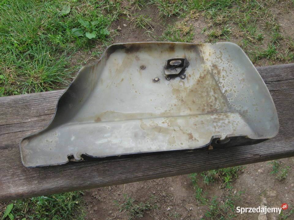 WSK 125 garbuska boczek prawy Plastiki Sztabin sprzedam
