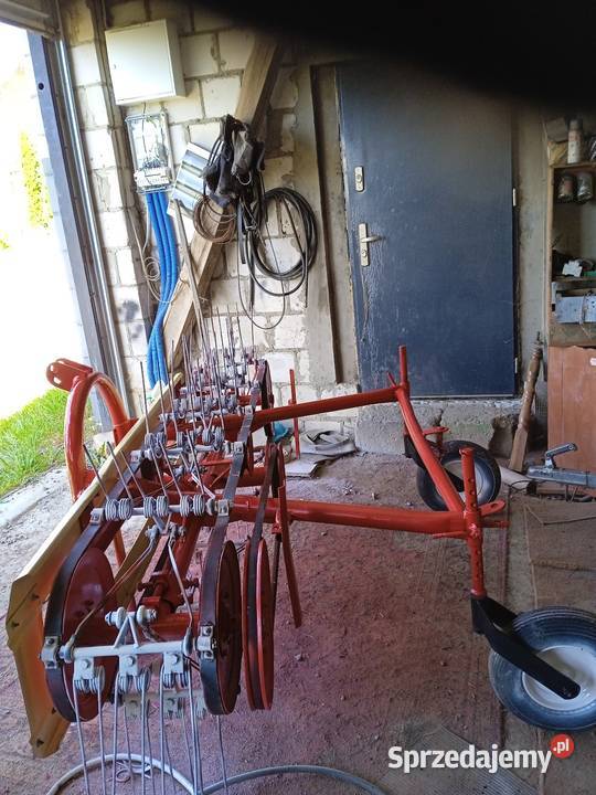 Zgrabiarka pasowa Maszyny rolnicze Suszeń