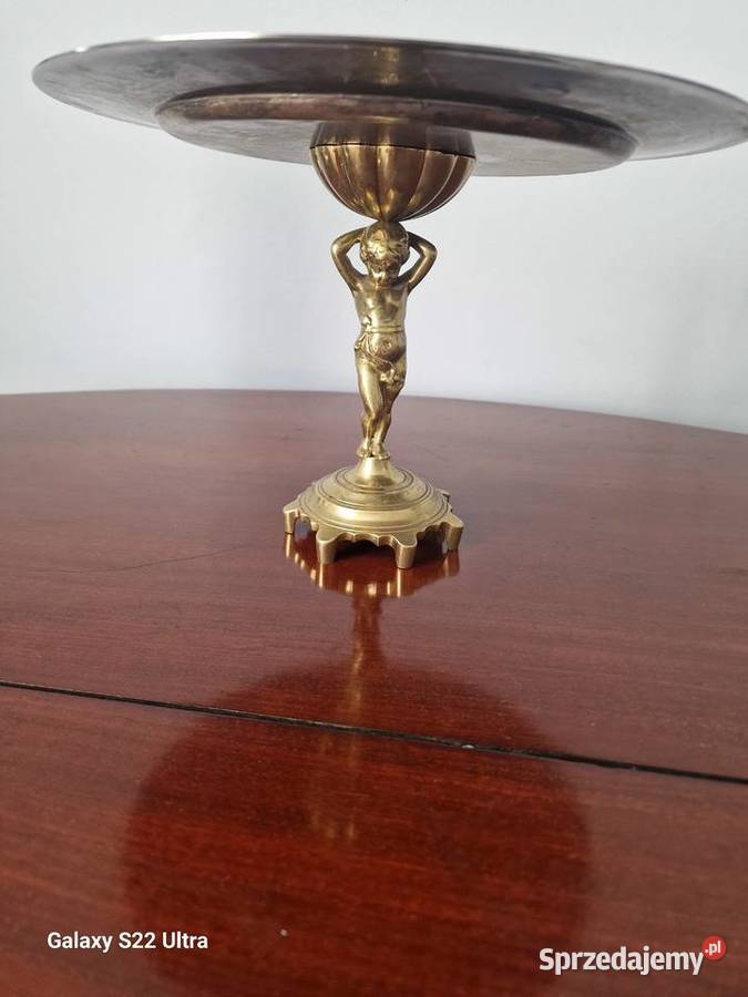 Patera z cherubinem łódzkie Skierniewice