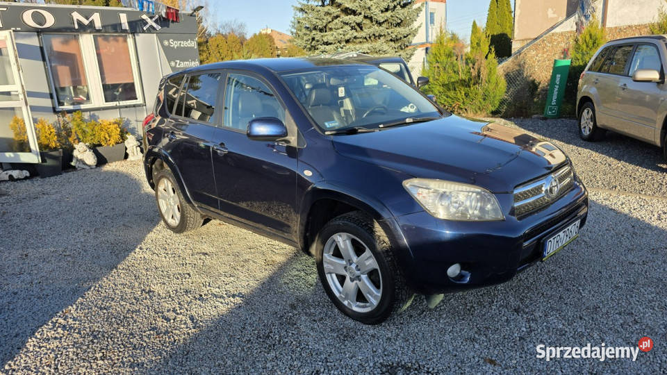 Toyota RAV4 Najbogatsza 22D 177 4x4 Skóry Hak czujnik zmierzchu Świdnica