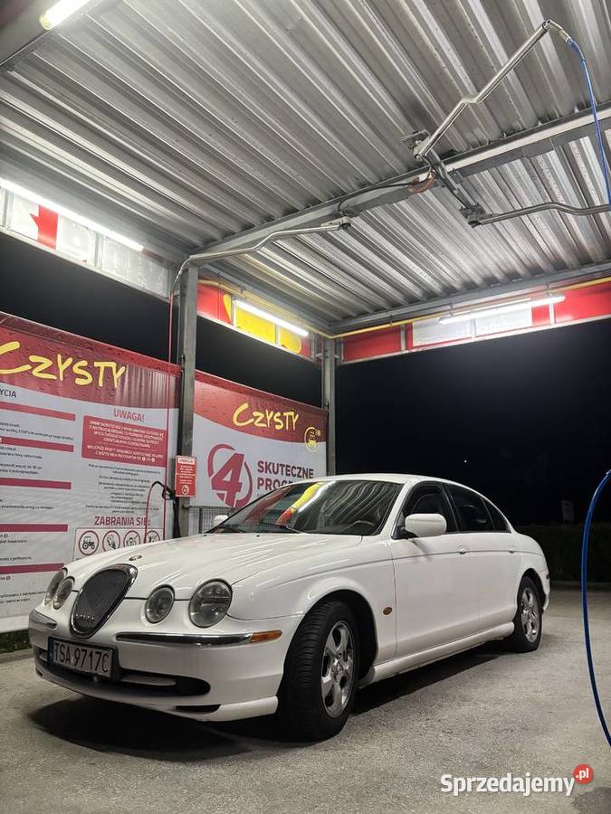 Jaguar s Type nieuszkodzony