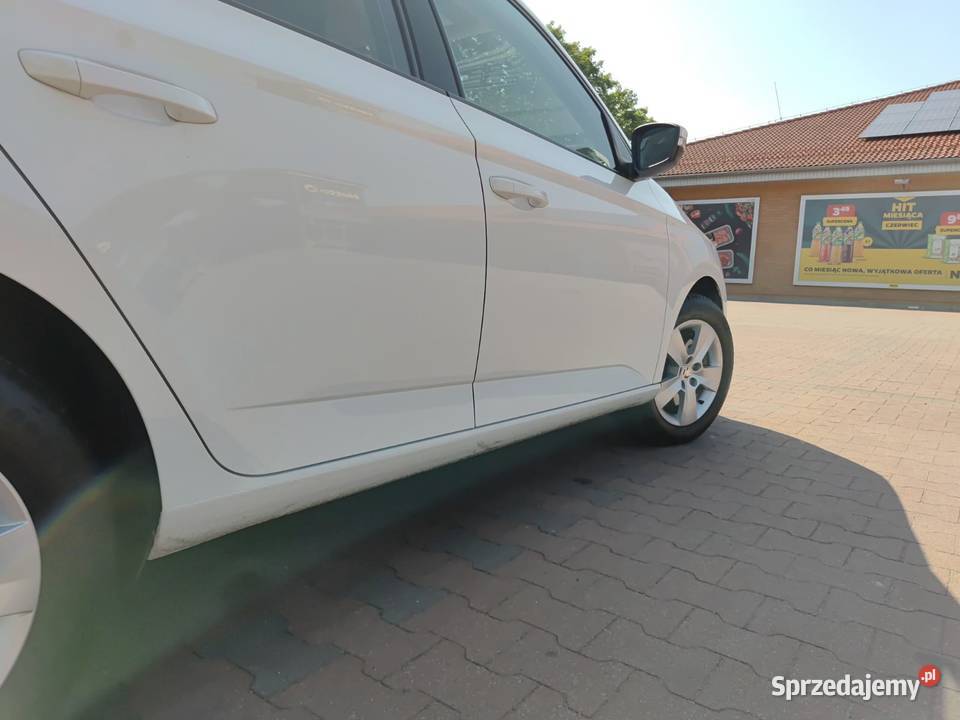 koda Fabia 12 110 2017r Salon Polska I