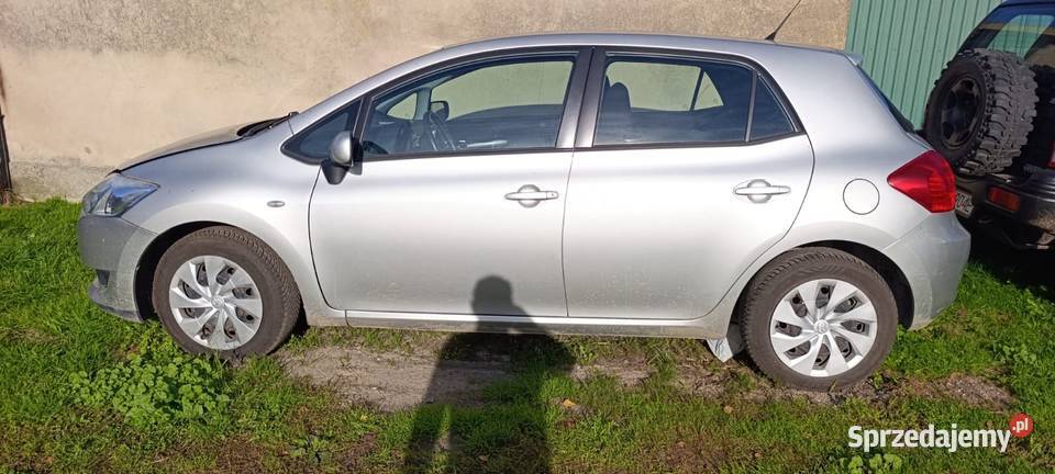 Toyota Auris Terra 2008 uszkodzona Samochody osobowe Słupca