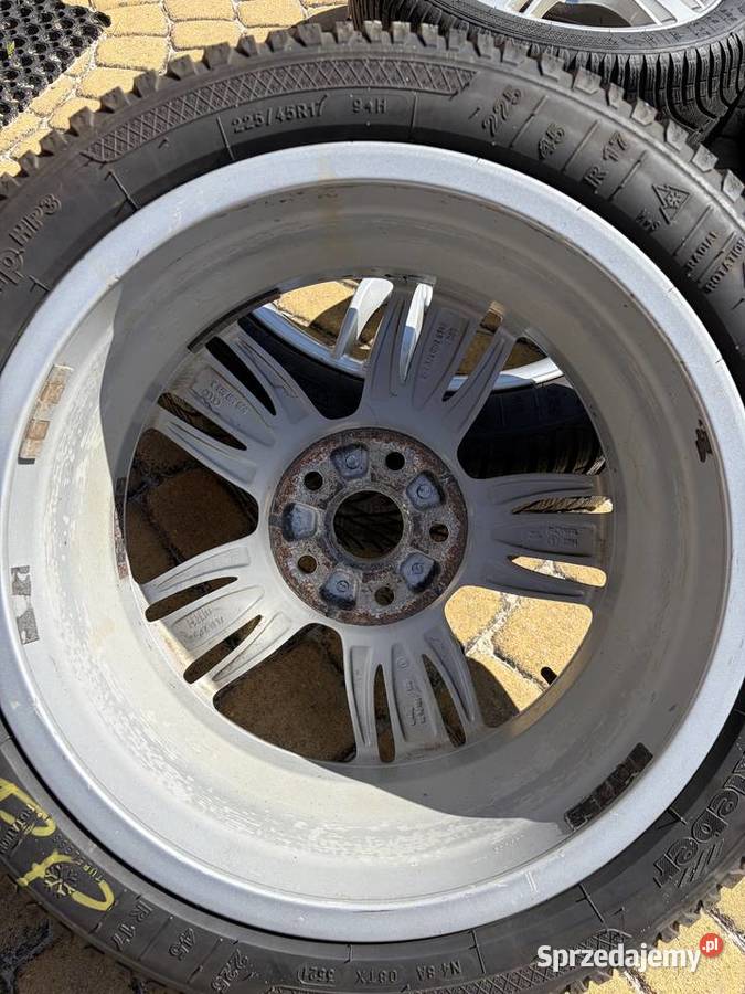 Koła Audi q3 17 Nowosielec sprzedam