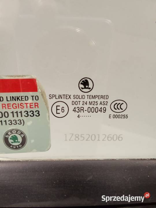 Szyba Boczna Prawa Trójkąt Tylna Skoda Octavia osobowe Bralin