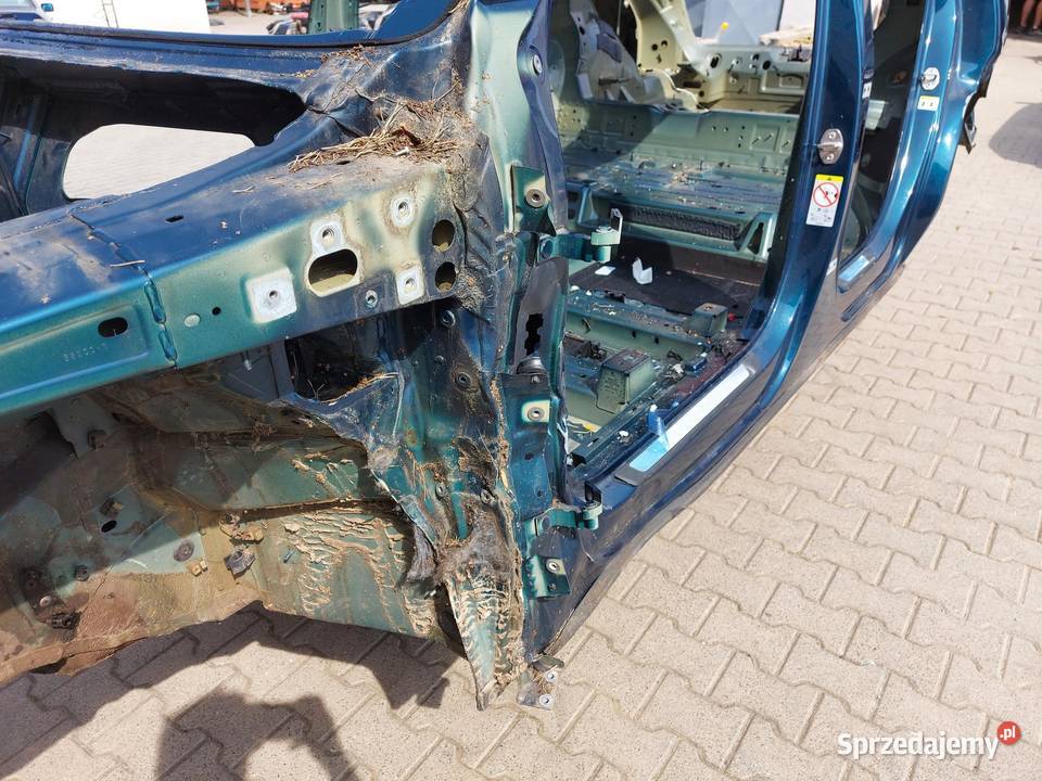 Audi Q8 ETRON SUV 4KE ćwiartka lewa przód sprzedam
