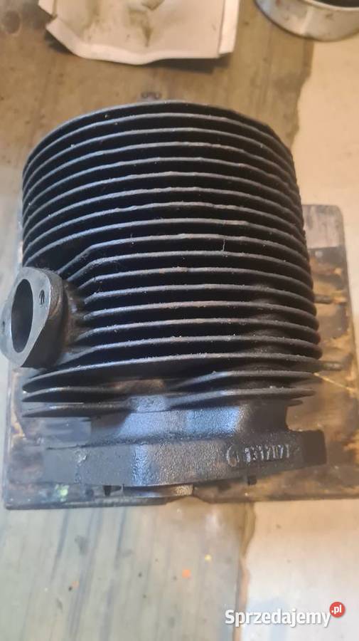 Cylinder TZ4K10 Zabytek szlifie z nowym tłokiem Kiełczów sprzedam