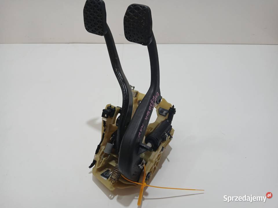 PEDAŁ HAMULCA SPRZĘGŁA BMW E60 E61 LCI MANUAL