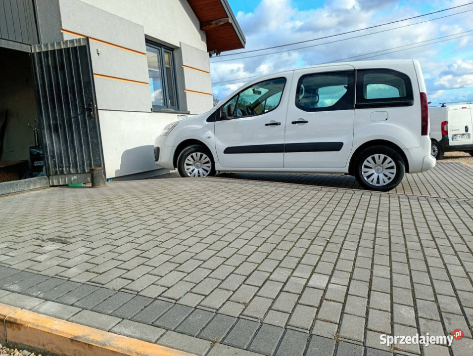 Citroen Berlingo 5 osobowy28450 netto II nieuszkodzony