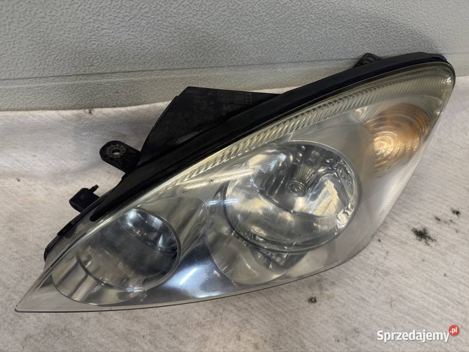 Lampa lewy przód Kia Ceed I 0709 osobowe Jasienica