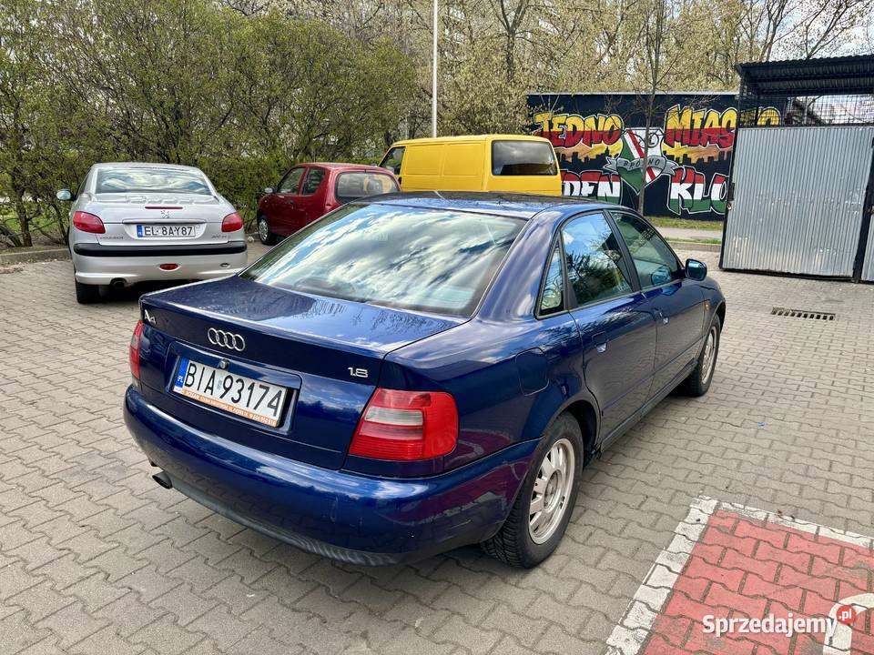 Solidna i zadbana babcia z gazem Audi a4 B5 18 Zarejestrowany w Polsce A4 mazowieckie Warszawa