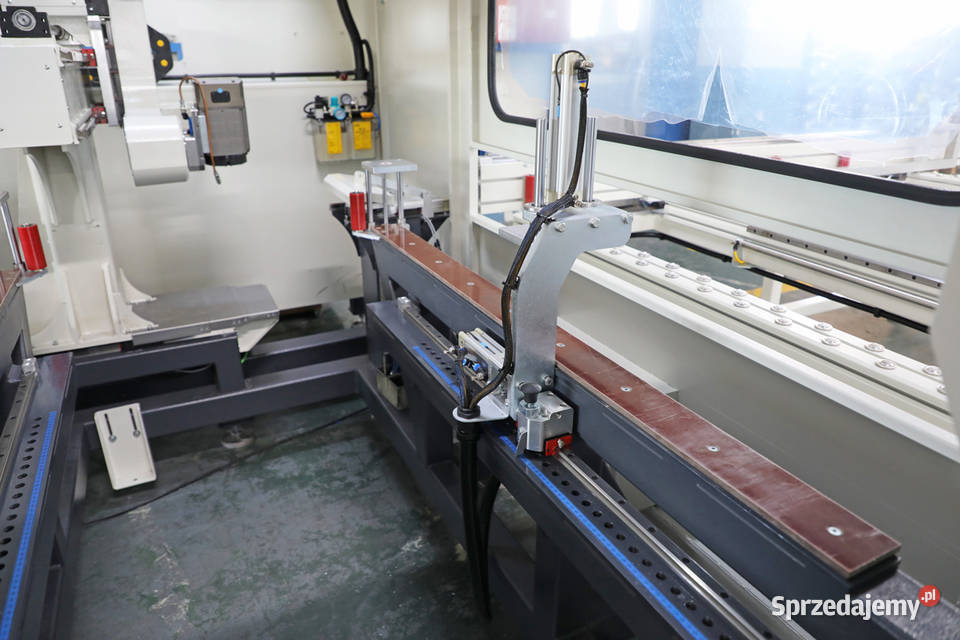 Centrum obróbcze CNC do drzwi OZCELIK GARNET Obodowo