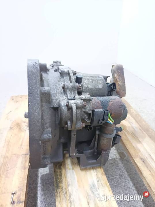 SKRZYNIA BIEGÓW 0003202V012 06 600 T Smart osobowe