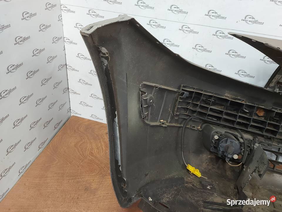 RENAULT MEGANE II zderzak przód 8200142000