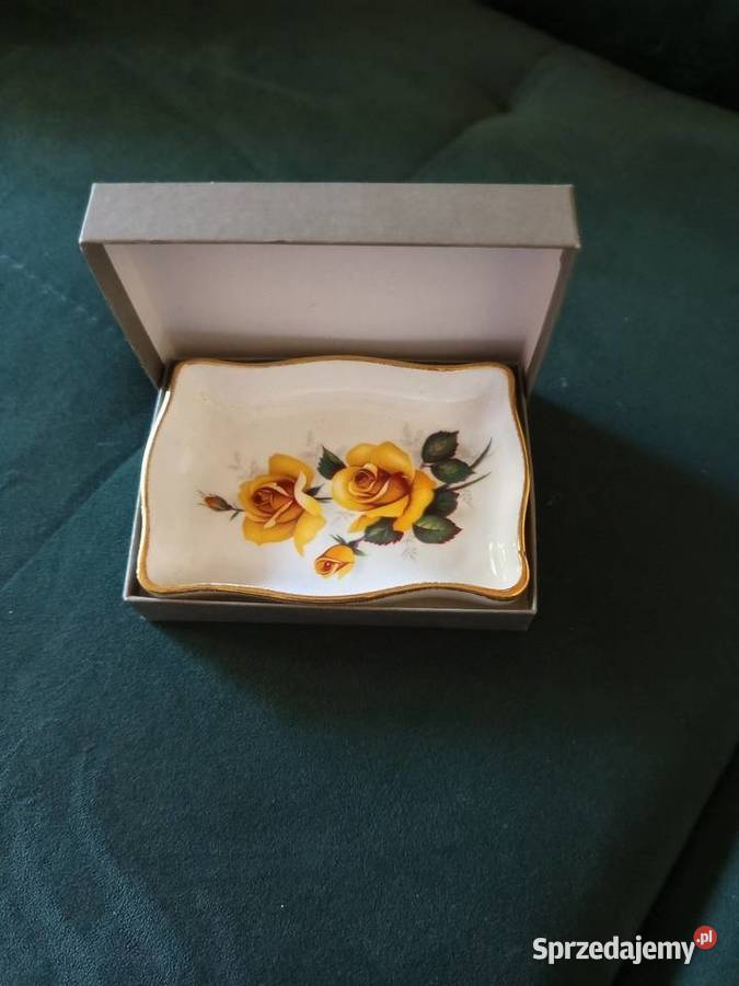 Porcelanowy pułmiseczek w róże firmy PRIDRY DALE Porcelana i szkło Warszawa sprzedam