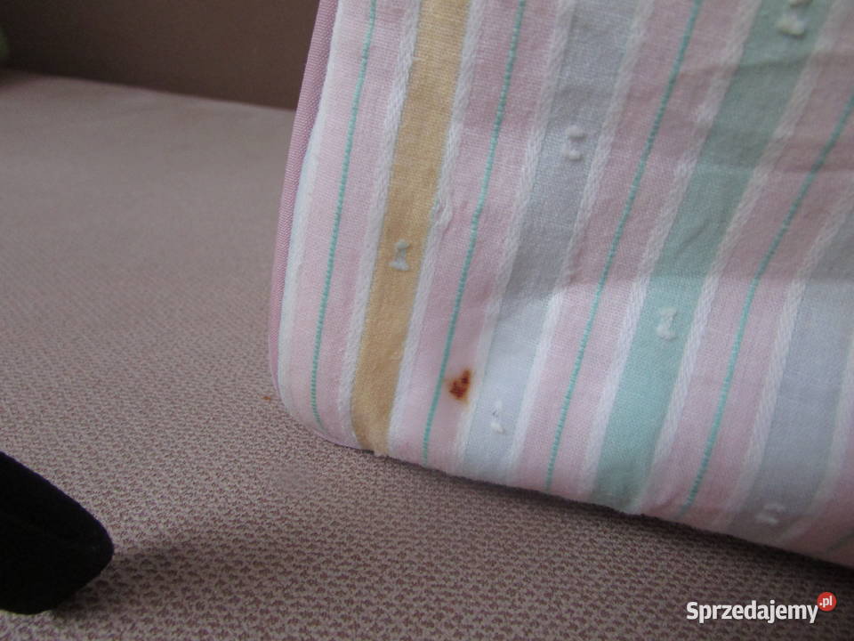 kosmetyczka Avon pastelowa materiałowa w paski Kraków