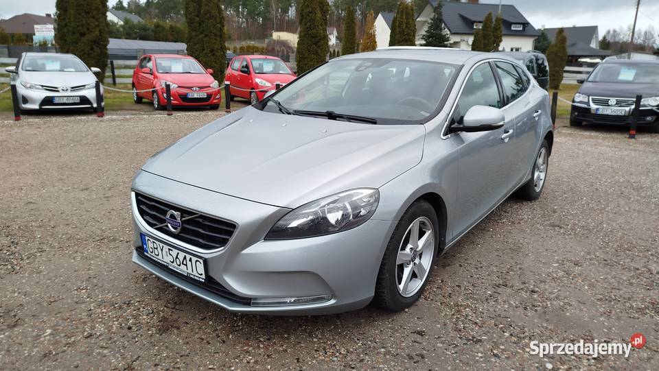 Volvo V40 16 D2 114 Ładny Kolor Zadbany Bytów
