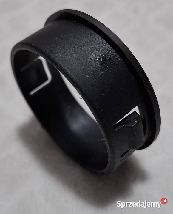 Pierścień mocujący wąż karbowany do końcówek