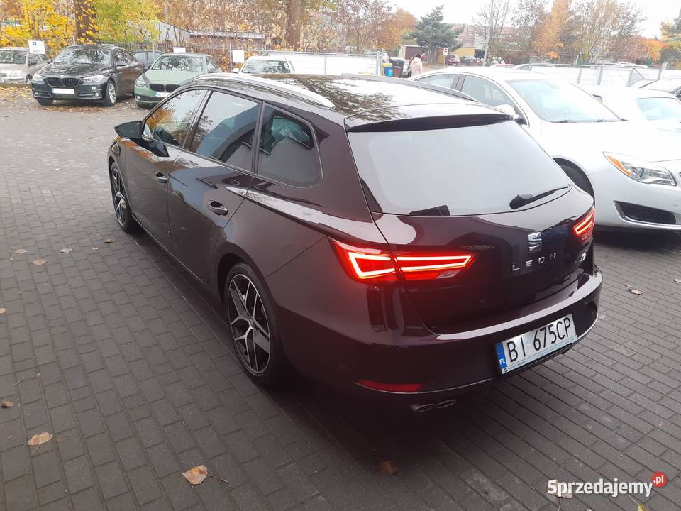 Seat Leon FR 15 TSI 150 2019 NISKI przebieg manualna Białystok