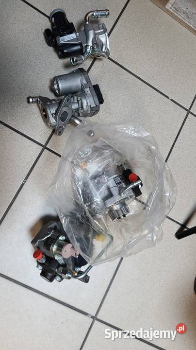 POMPA FORD 6C1Q9B395BE 2463325 6C1Q9B395BF Radom