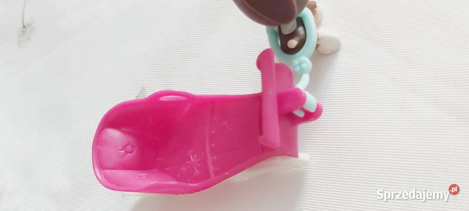 Piesek z sankami Hasbro zestaw Braniewo