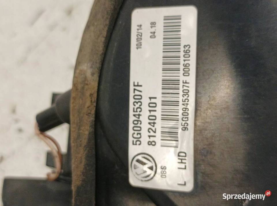 LAMPA TYŁ W KLAPĘ LEWA LED 5D HB GTI 5G0945307F Rok produkcji 2014 sprzedam