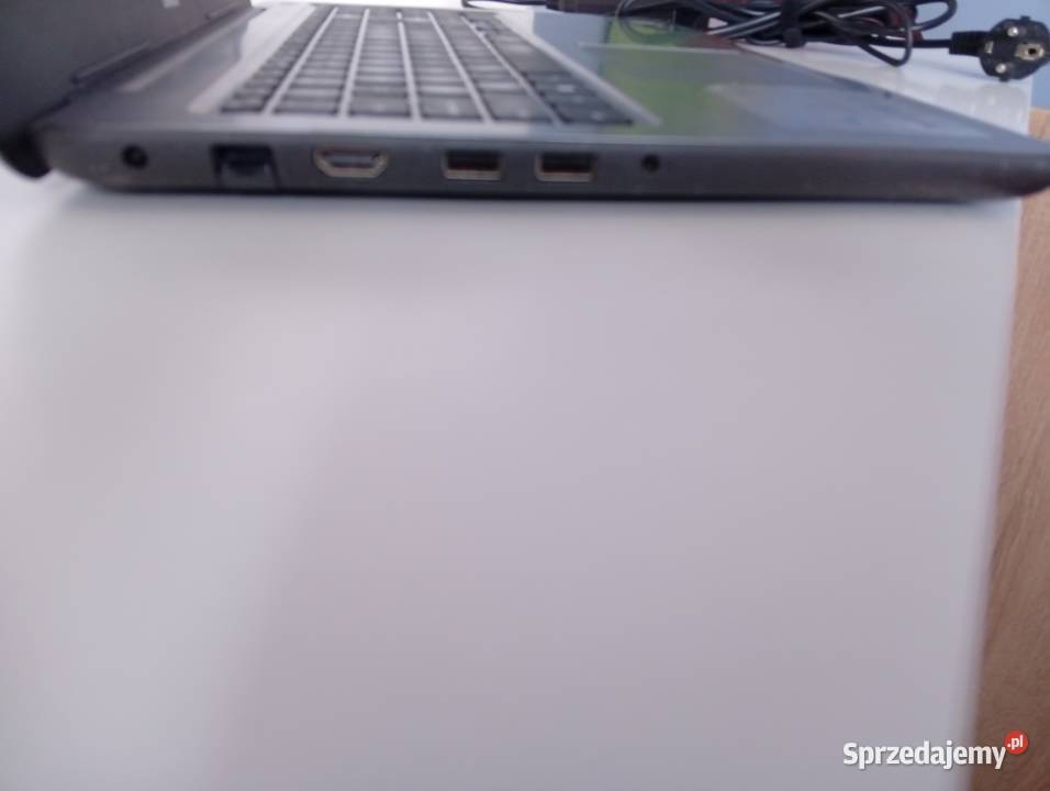 LAPTOP DELL INSPIRON 15 5000 series Windows 11 8GB Żegocina sprzedam