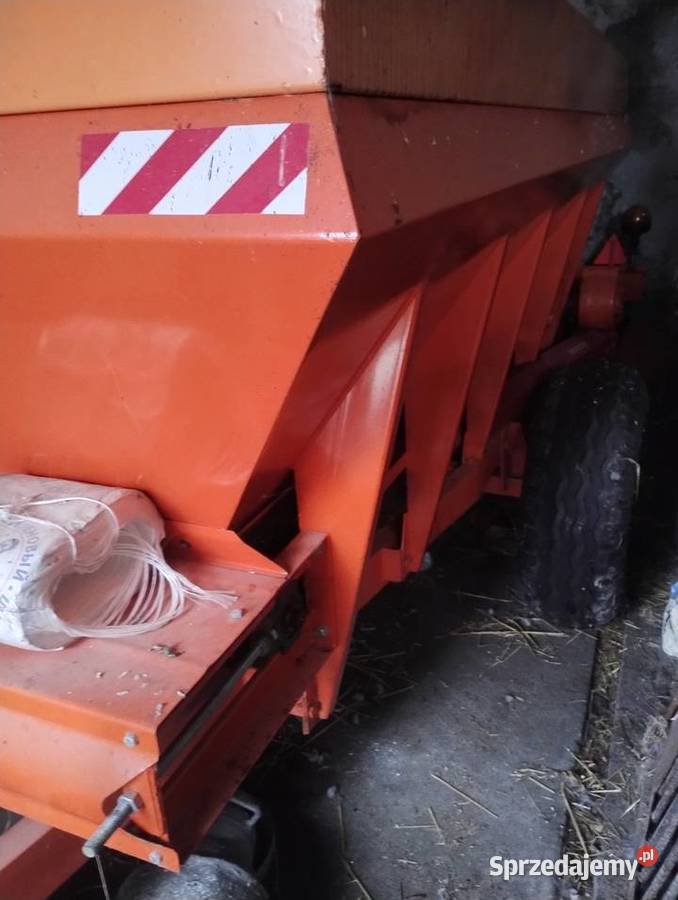 Rozsiewacz wapna nawozów RCW3 Kutno