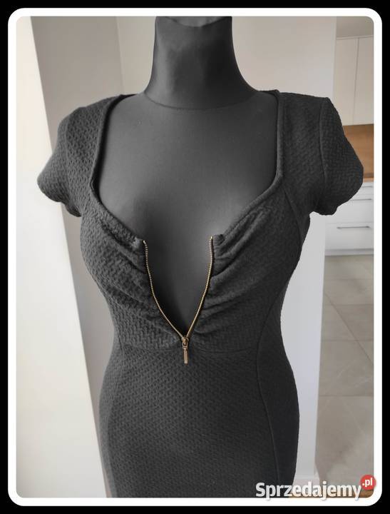 Bershka Collection mała czarna 36 S czarna sprzedam