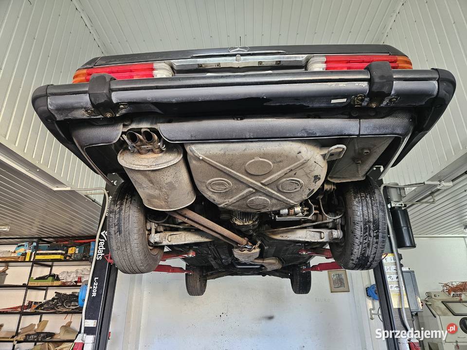 Mercedes 560sl r107 4 osobowy